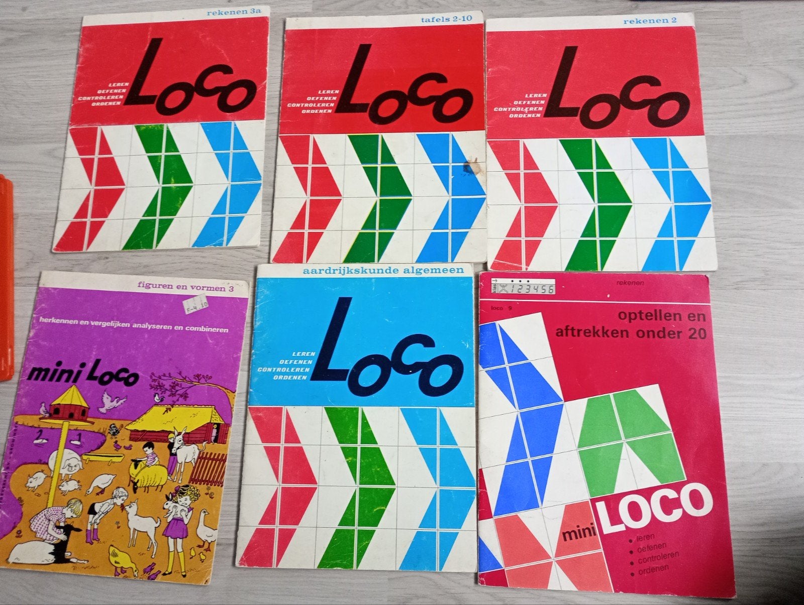 Vintage Loco en Mini Loco Spellen en Boekjes, Verzenden