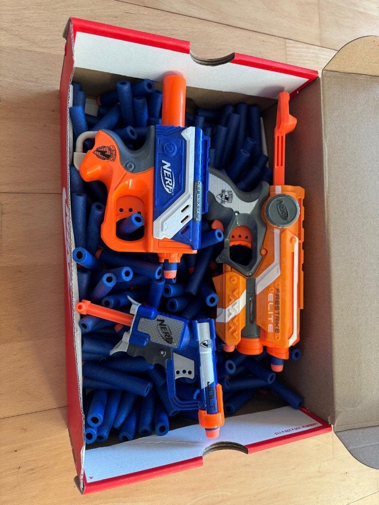 3 Nerf speelgoedgeweren met 150+ kogels, Ophalen, Zo goed als nieuw, Jongen of Meisje