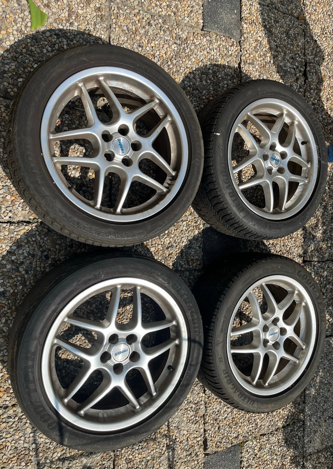 Rondell velgen met Goodyear banden, Ophalen, Gebruikt