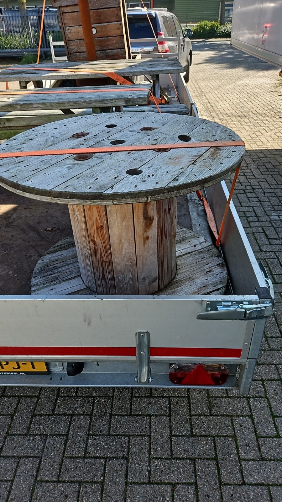 kabelhaspel hout, Ophalen
