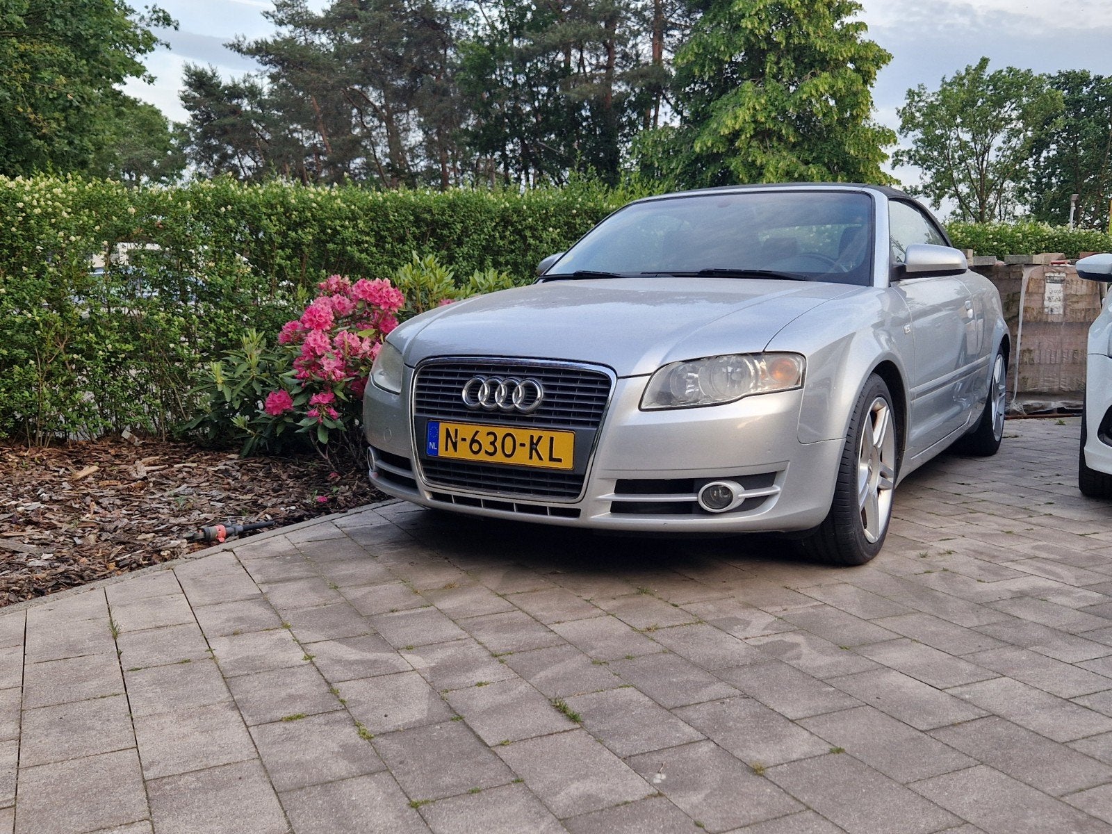 Audi A4 2.0 Tfsi 147KW Cabrio AUT 2007 Grijs, Auto's, 4 cilinders, 4 stoelen, A4, Particulier