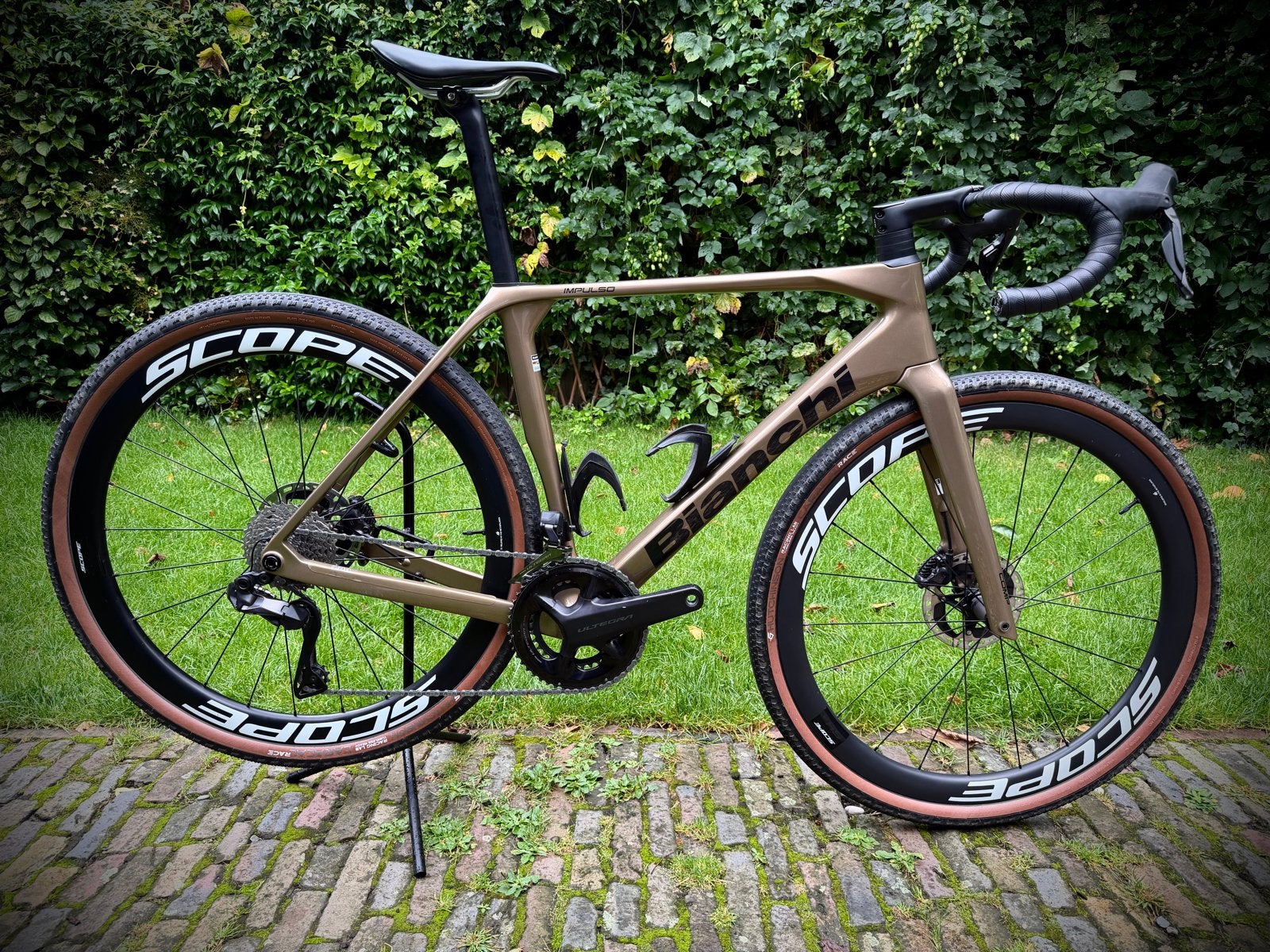 Bianchi Impulso Ultegra di2 Disc | M-54/55 | SCOPE wielset, Overige merken, 28 inch, SHIMANO ULTEGRA DI2 2x12 ELEKTRISCH, Carbon