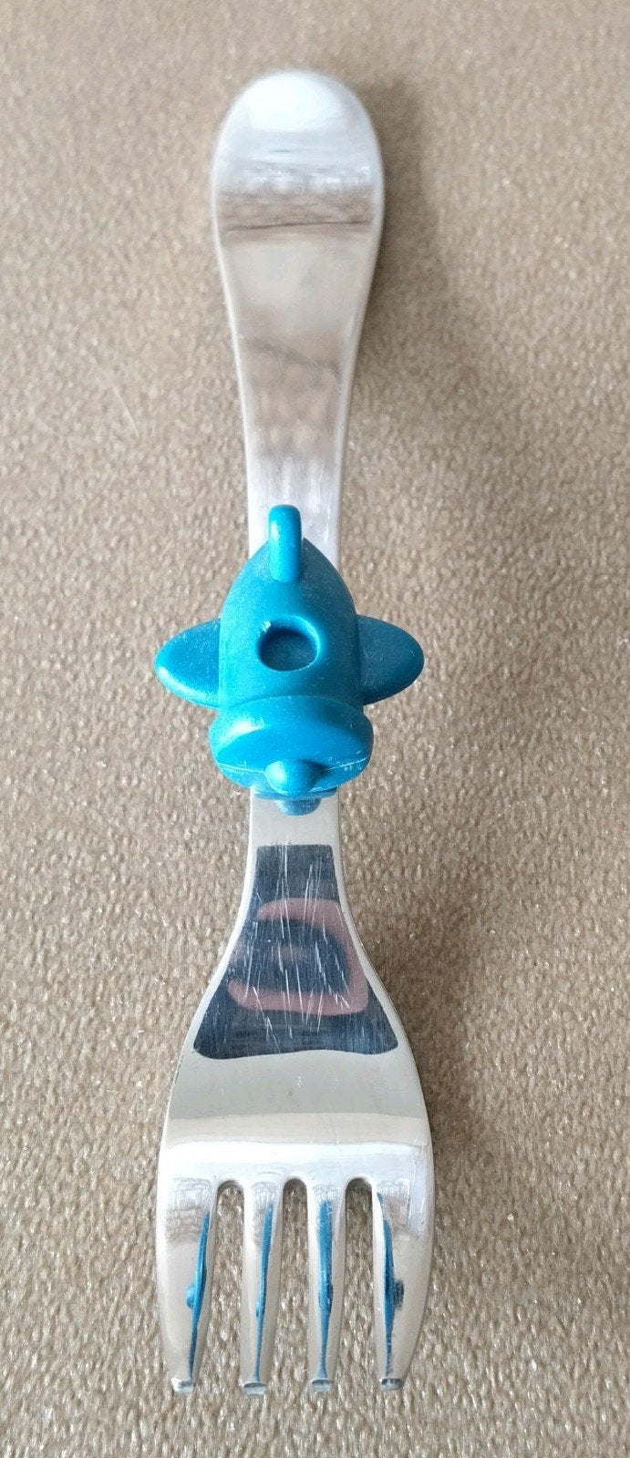 ✈️ Kinderbestek Gero vorkje met blauw vliegtuigje, Verzenden, Gebruikt, Rvs of Chroom, Los bestek