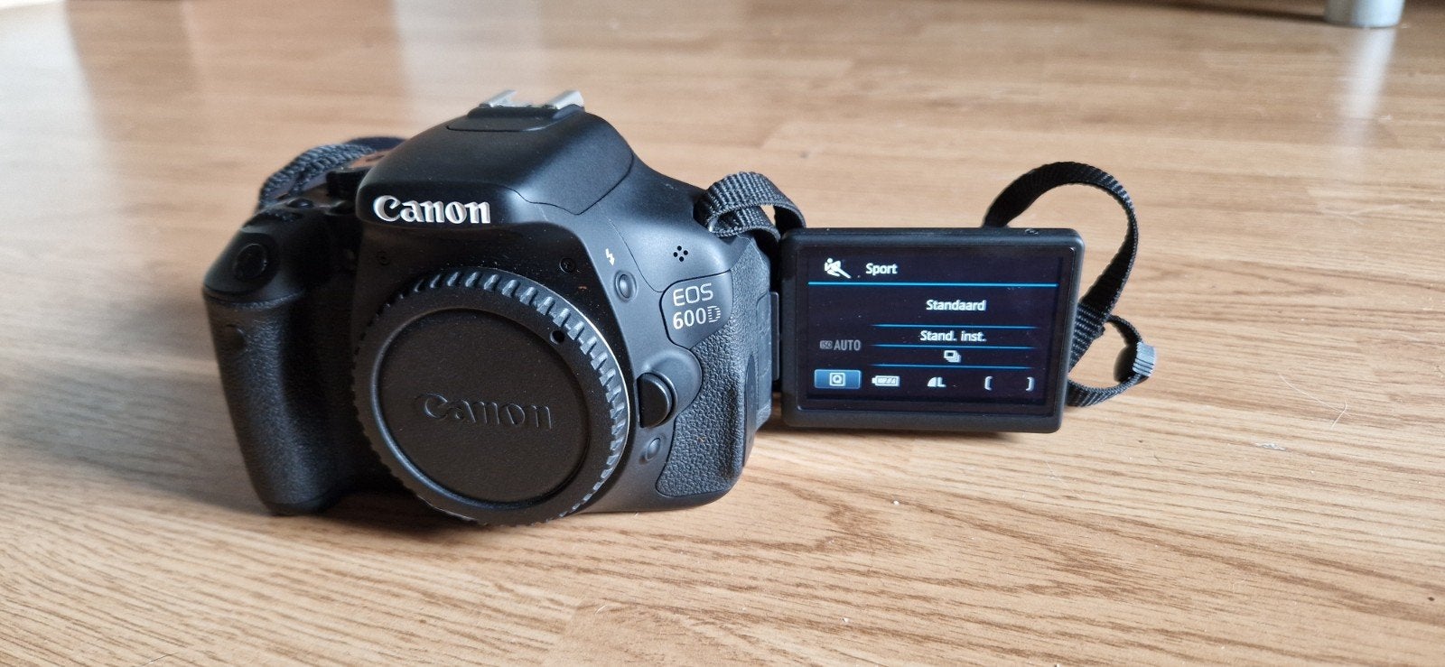 Canon EOS 600D Spiegelreflexcamera met accessoires, Ophalen, Gebruikt, Spiegelreflex, Canon