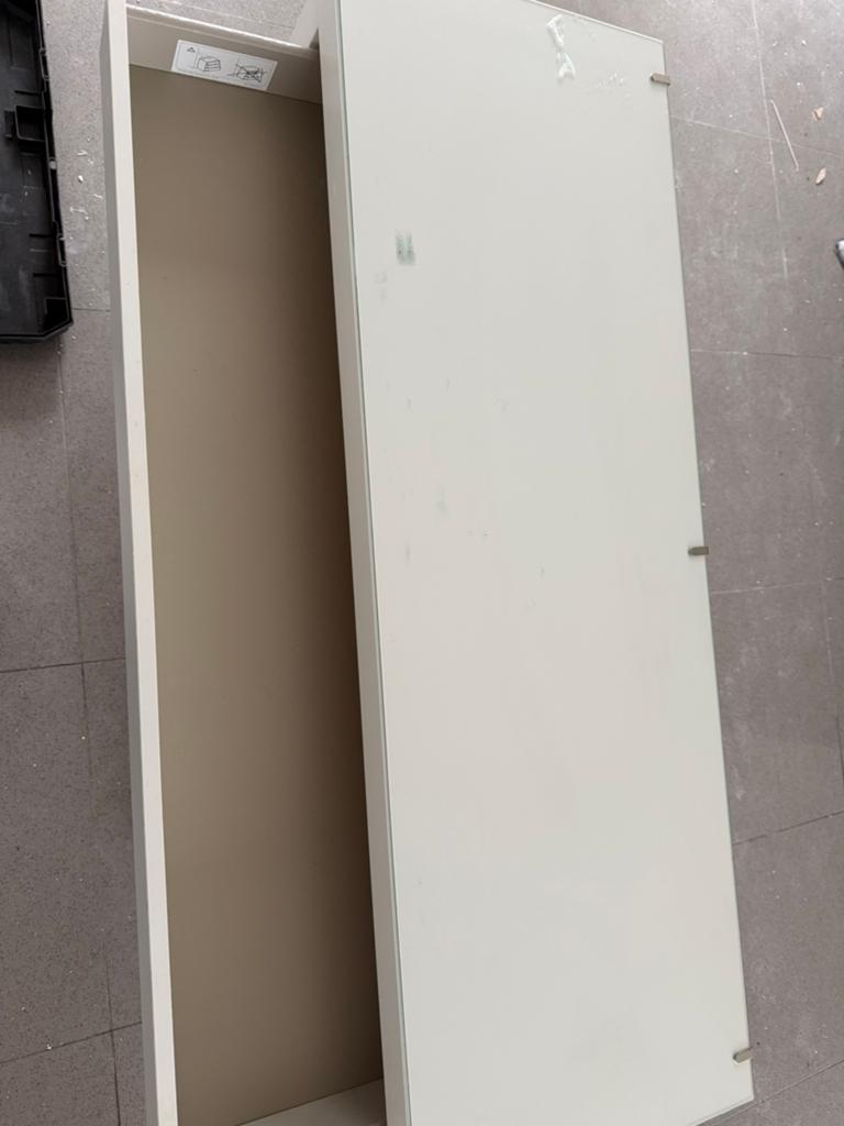 Ikea kaptafel, Ophalen