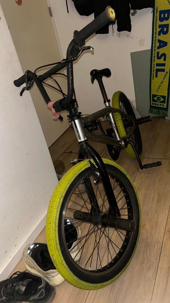 Custom Bmx, Fietsen en Brommers, Fietsen | Crossfietsen en BMX, Ophalen, Staal, Velgrem, Voetsteunen