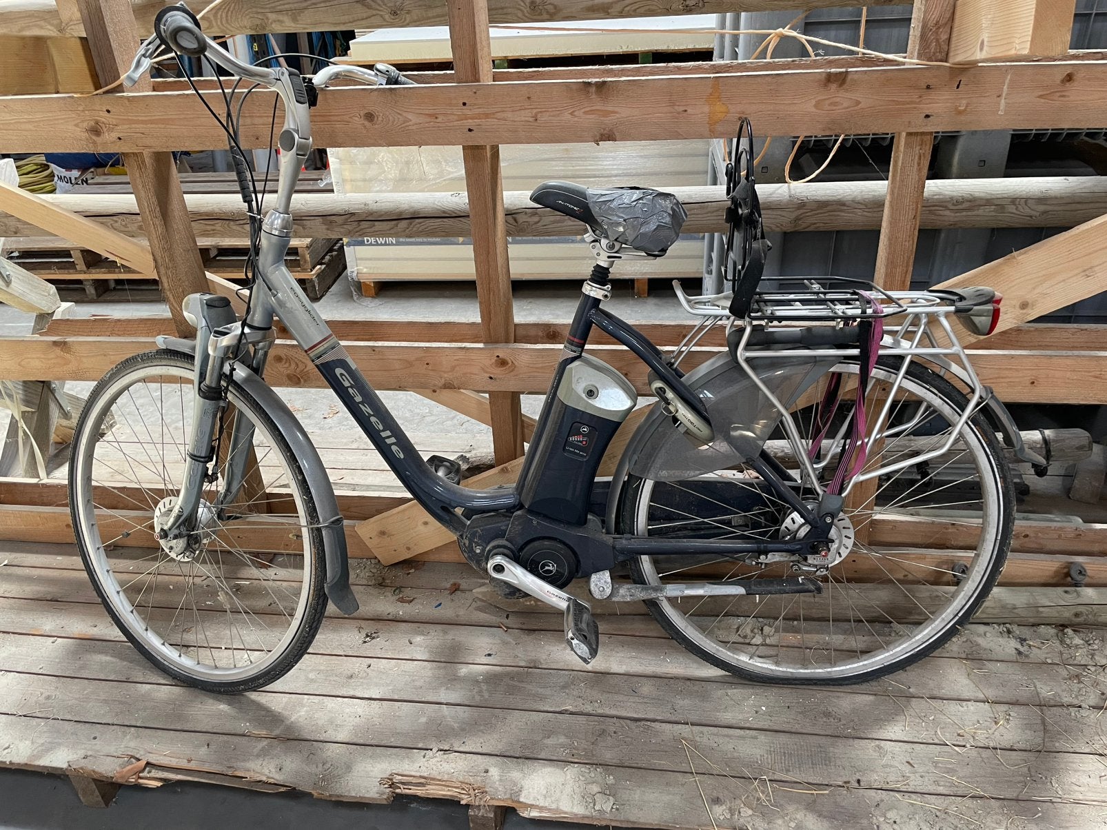 Elektrische fiets, Ophalen, Gebruikt, Minder dan 30 km per accu, Gazelle