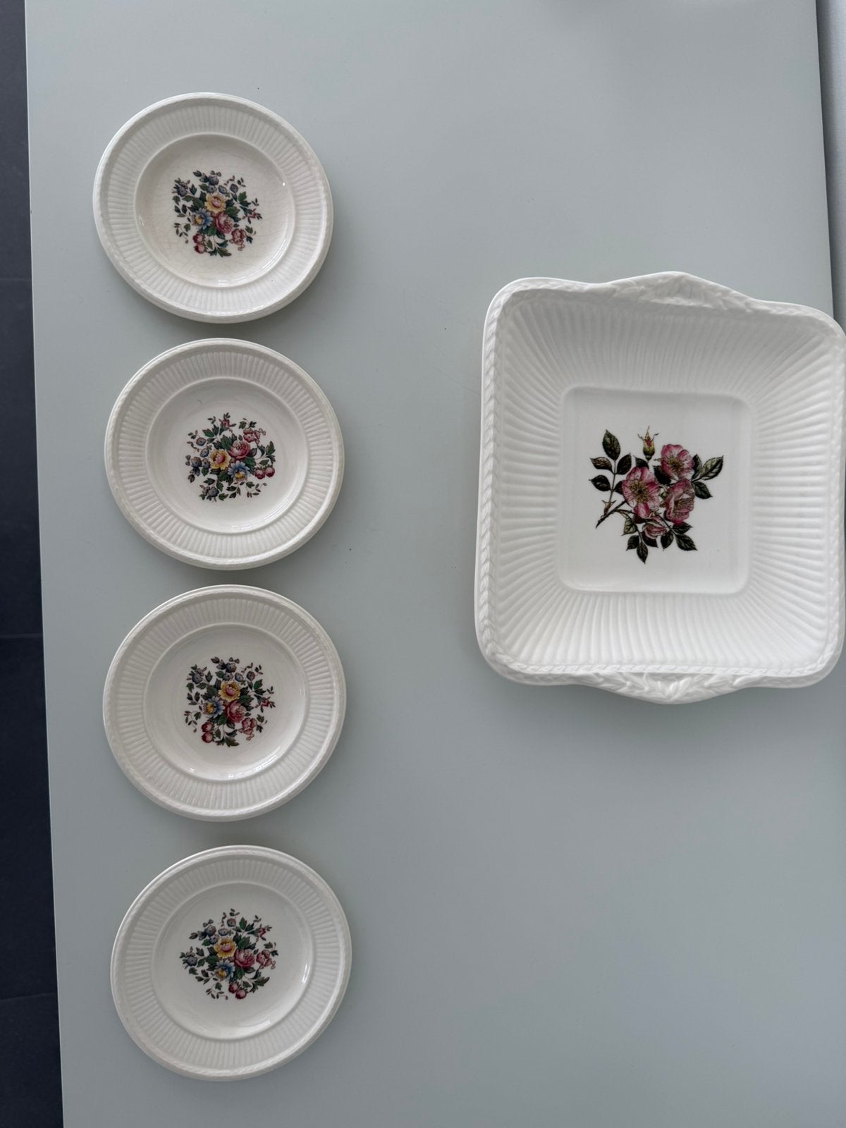 Wedgewood type Conway, Huis en Inrichting, Ophalen of Verzenden, Zo goed als nieuw, Wedgwood, Kop(pen) en/of Schotel(s)