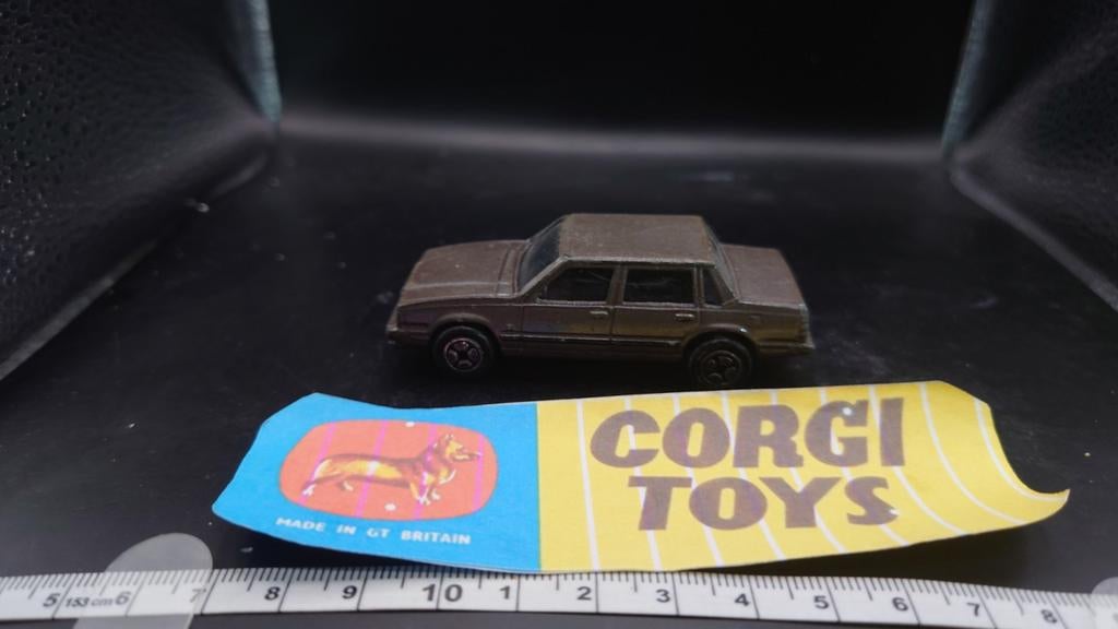 Corgi Toys Volvo 760 Diecast Modelauto - Vintage, Ophalen of Verzenden, Gebruikt, Auto, Corgi