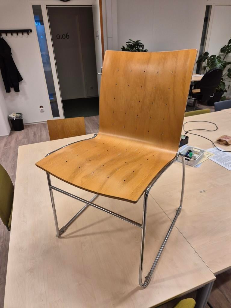 Kembo stoelen- Houten zitting en rugleuning, metalen frame, Overige kleuren, Ophalen of Verzenden, Eén, Hout