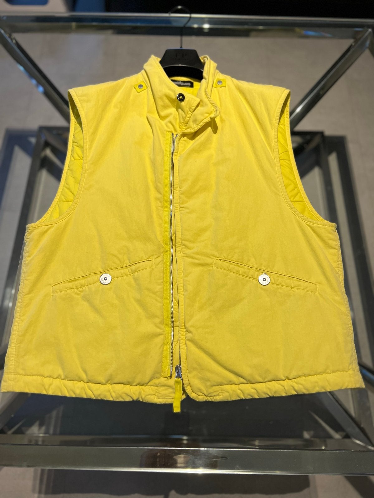 Stone Island Shadow Project Primaloft Bodywarmer - M, Kleding | Heren, Ophalen, Zo goed als nieuw, Maat 48/50 (M), Geel