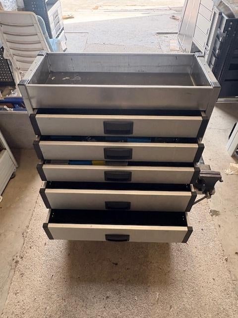 Aluca (1153) L100 B32 H115 €649, Ophalen, Gebruikt