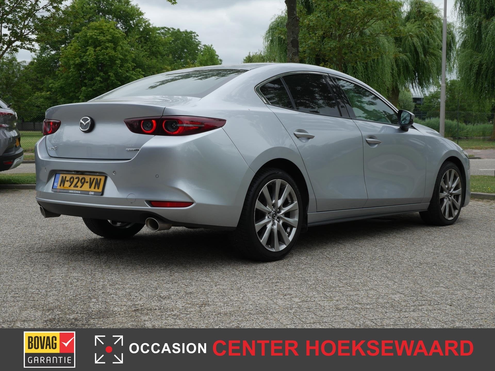 MAZDA 3 Sedan Skyactiv-X 186pk Luxury | Bose Premium | CarPl, Auto's, Mazda, Gebruikt, Bedrijf, Handgeschakeld, Sedan