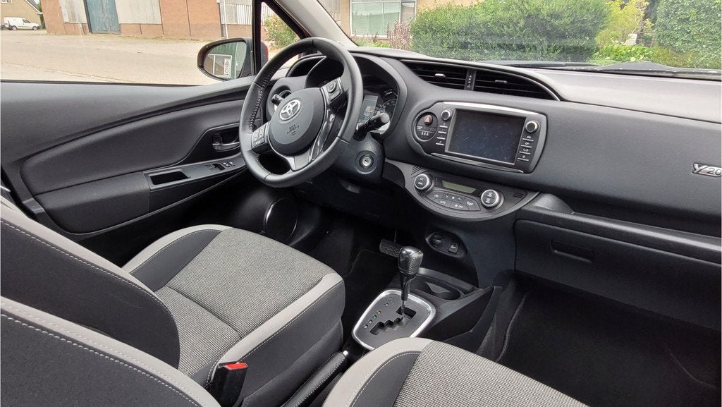 Toyota Yaris 1.5 Hybrid Dynamic 63000km (bj 2019, automaat), 1497 cc, Euro 6, 4 cilinders, Bedrijf