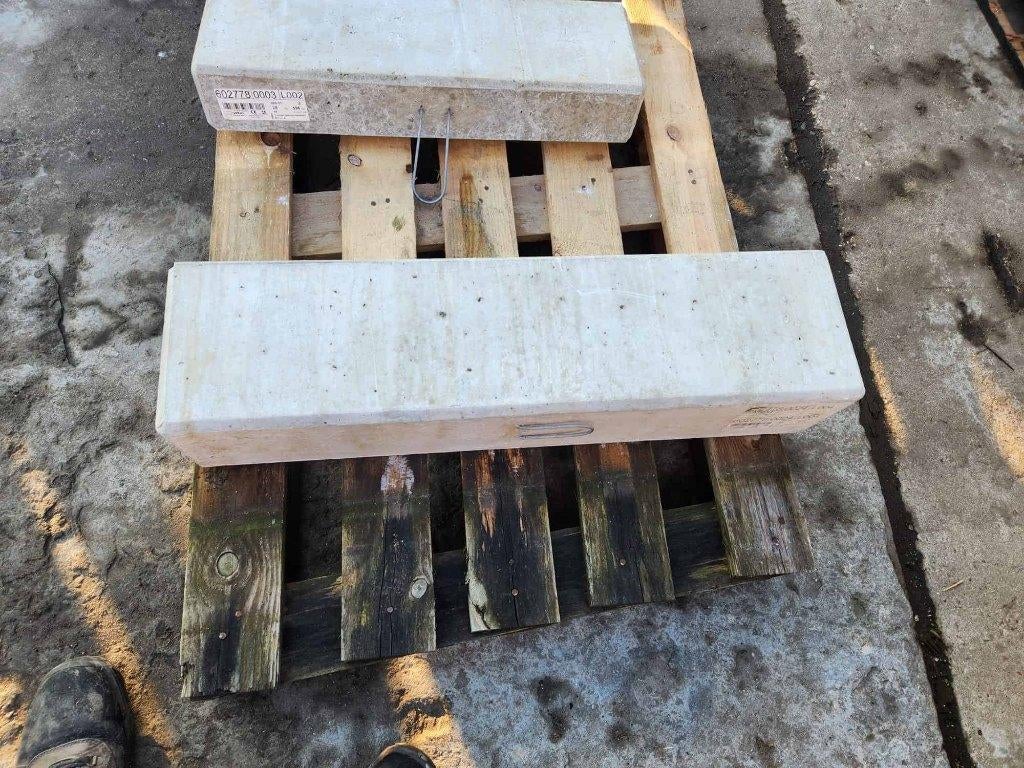 214 - Betonnen lateien, Doe-het-zelf en Verbouw, Overige Doe-het-zelf en Verbouw, Gebruikt, Ophalen