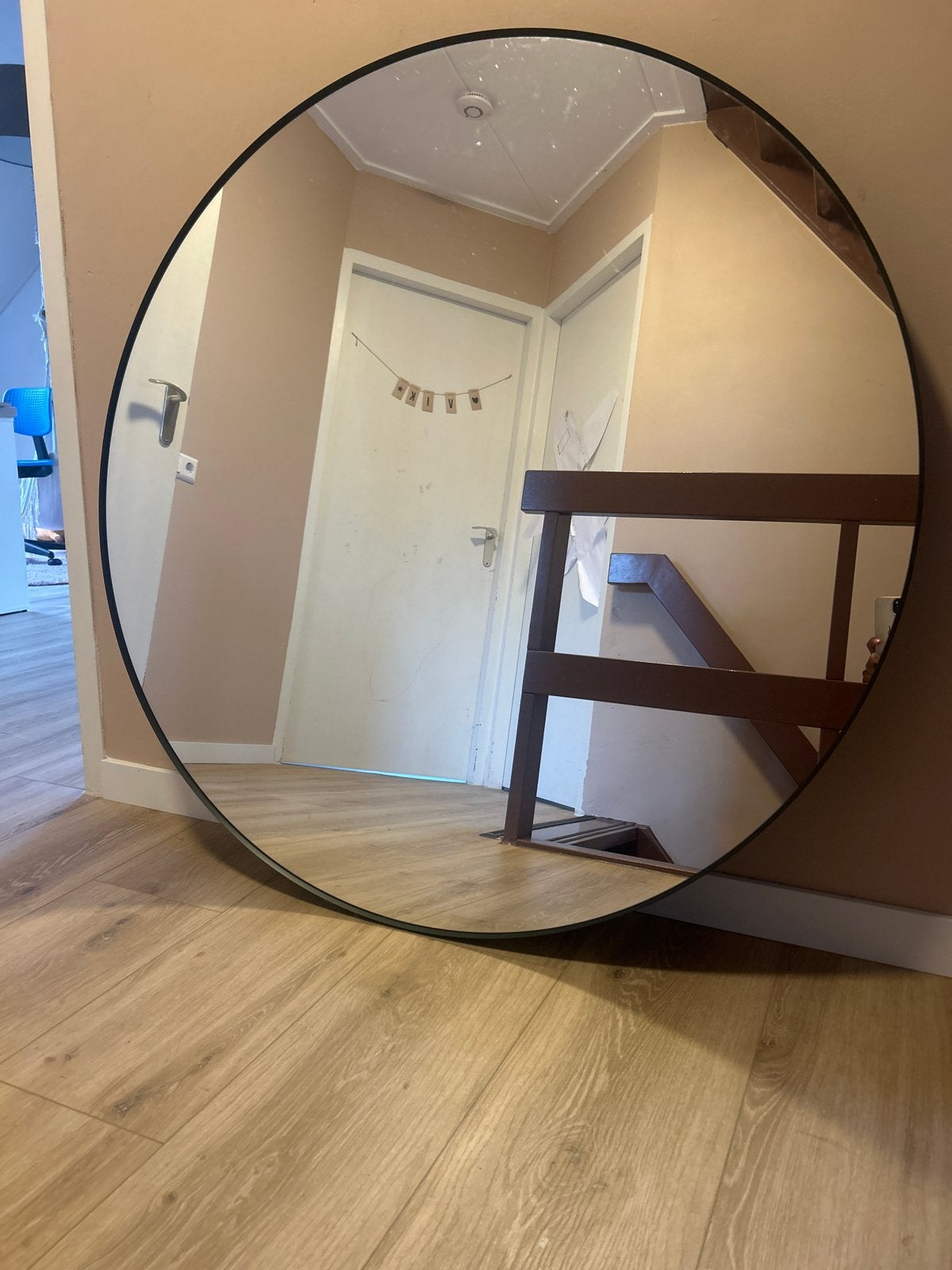 IKEA LINDBYN Spiegel, zwart, 110 cm, Ophalen, 100 tot 150 cm, Rond, Zo goed als nieuw