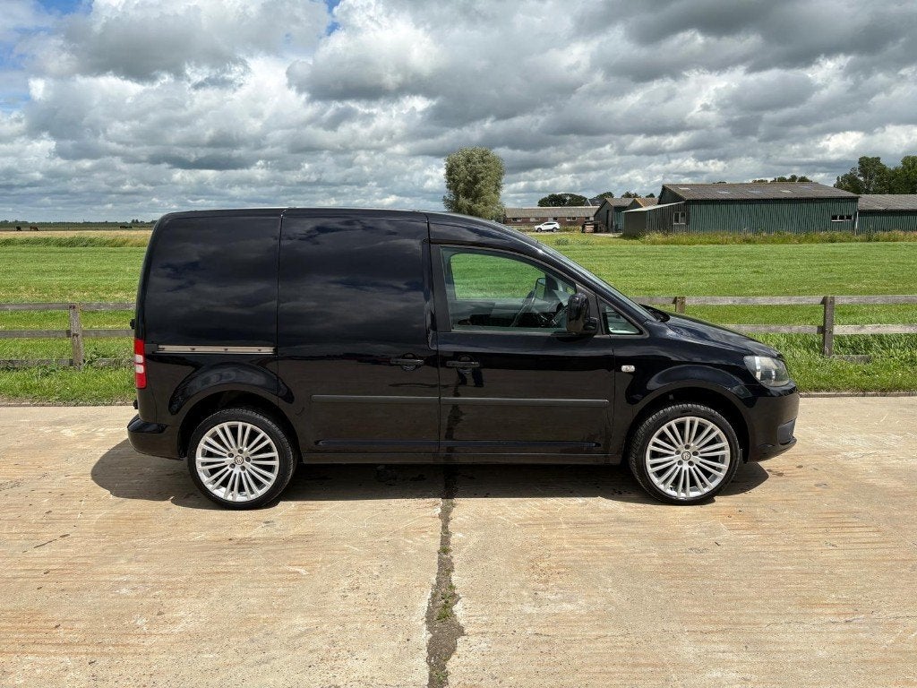 Volkswagen Caddy 1.6 D 75KW + extra set winterbanden!, Voorwielaandrijving, 4 cilinders, 700 kg, Volkswagen