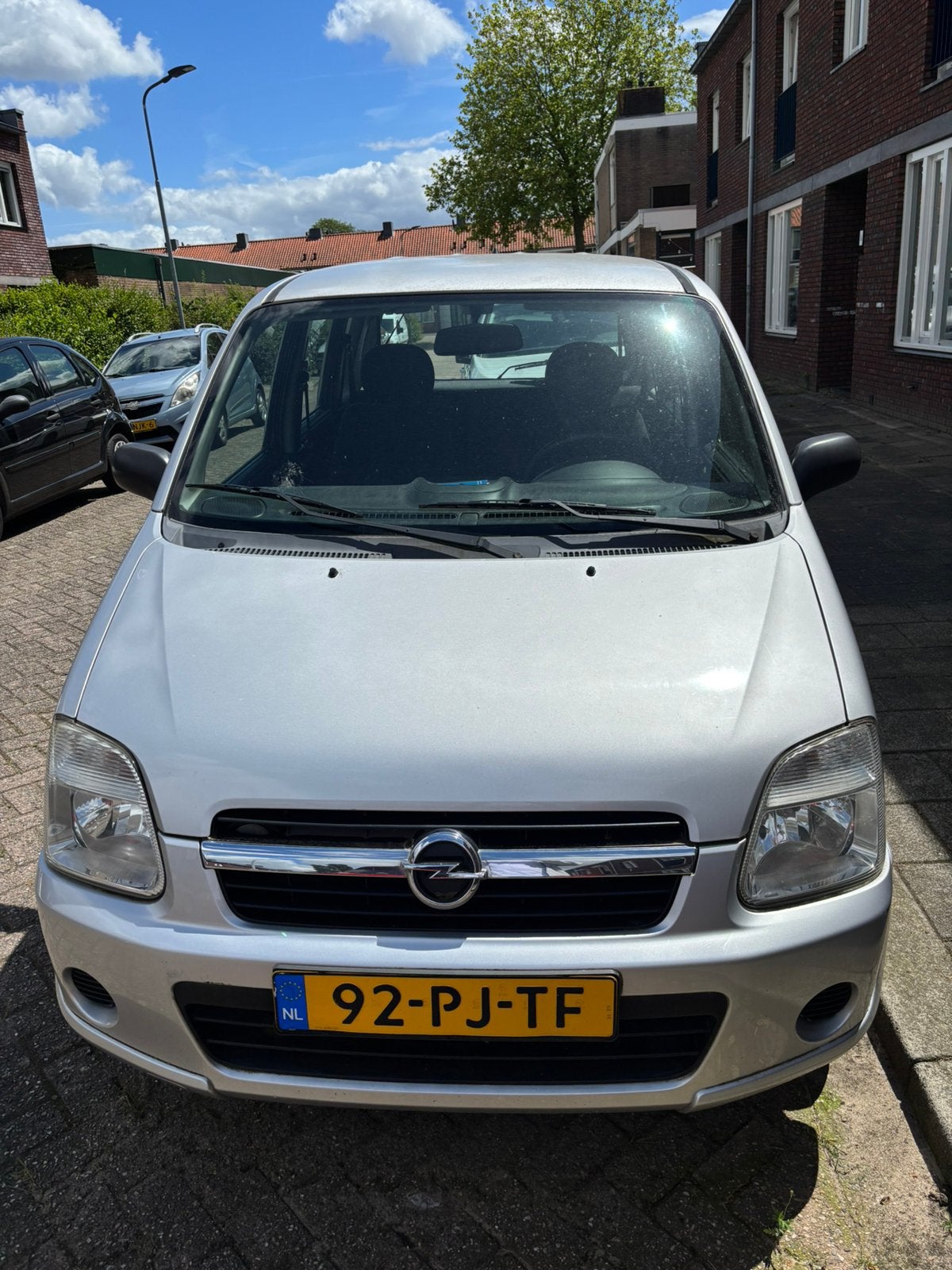 Opel Agila 1.0 2004 Grijs, Voorwielaandrijving, 31 €/maand, Origineel Nederlands, Handgeschakeld