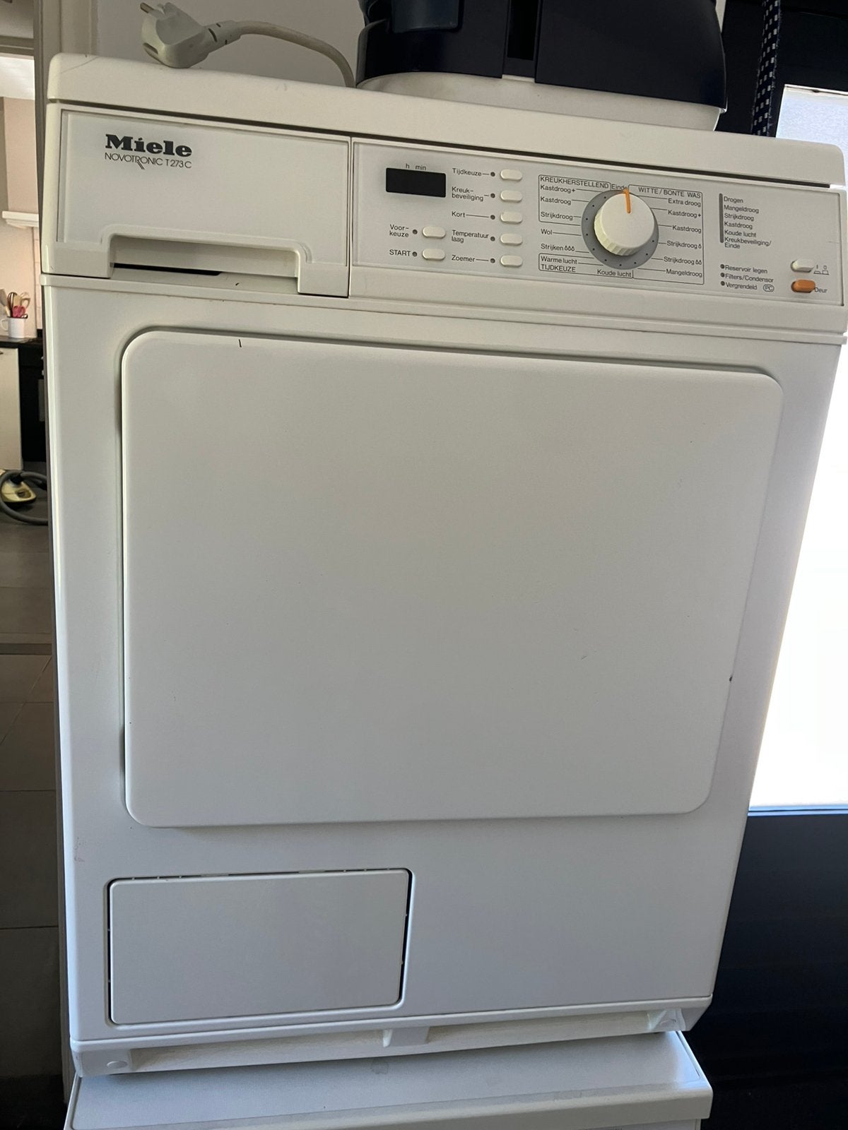 Twee Miele condensdrogers defect, Ophalen, 6 tot 8 kg, Anti-kreukfase, Voorlader