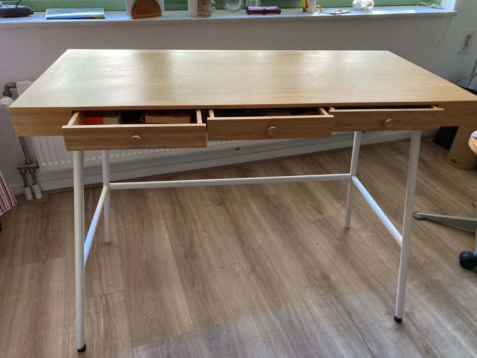 IKEA bureau LILLÅSEN met drie lades van bamboe/metaal, Ophalen, 103 cm, Scandinavisch, Zo goed als nieuw
