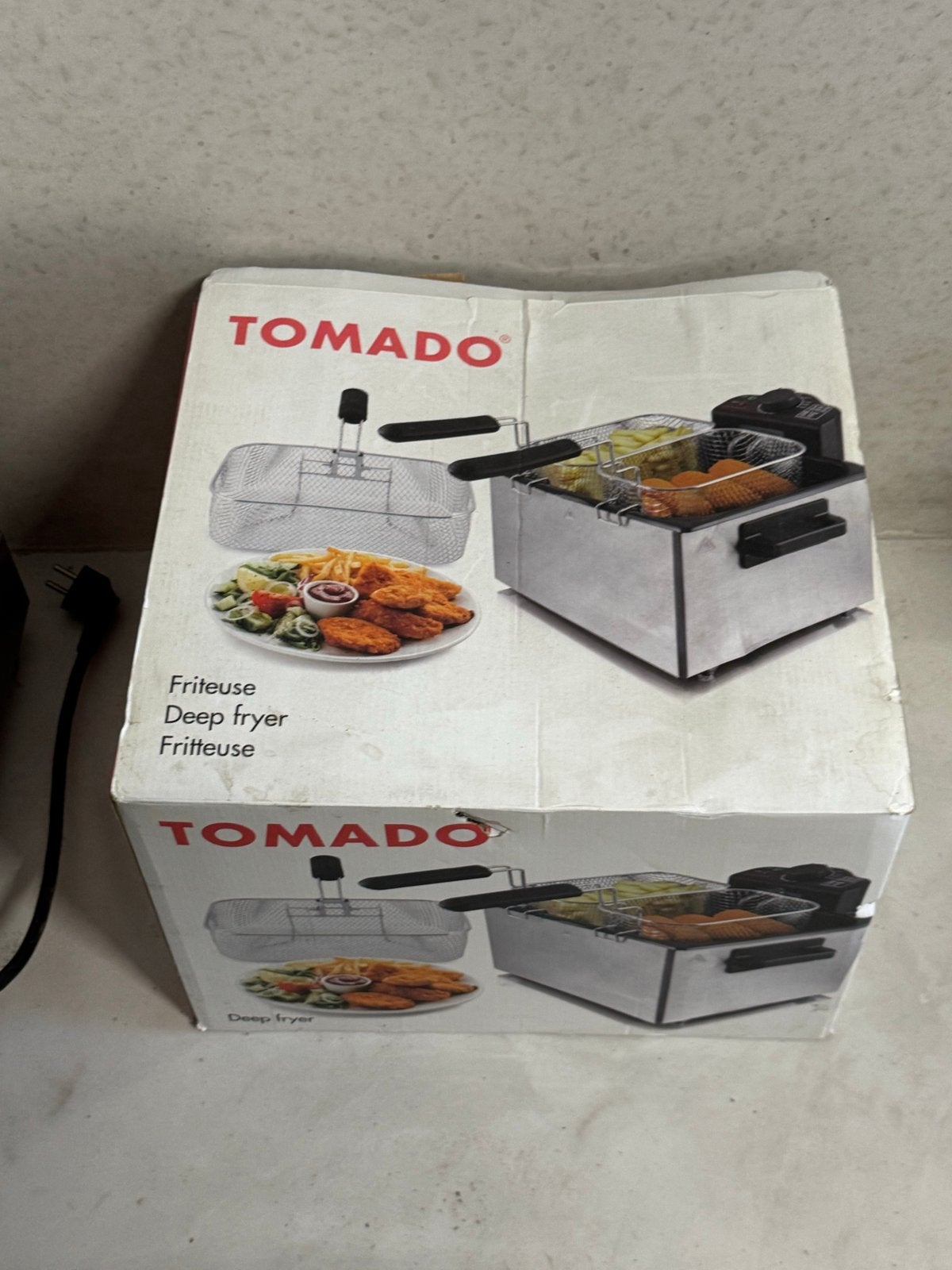 Tomado Friteuse - Deep fryer, 2 tot 3 liter, Ophalen of Verzenden, Nieuw, Uitneembare binnenpan