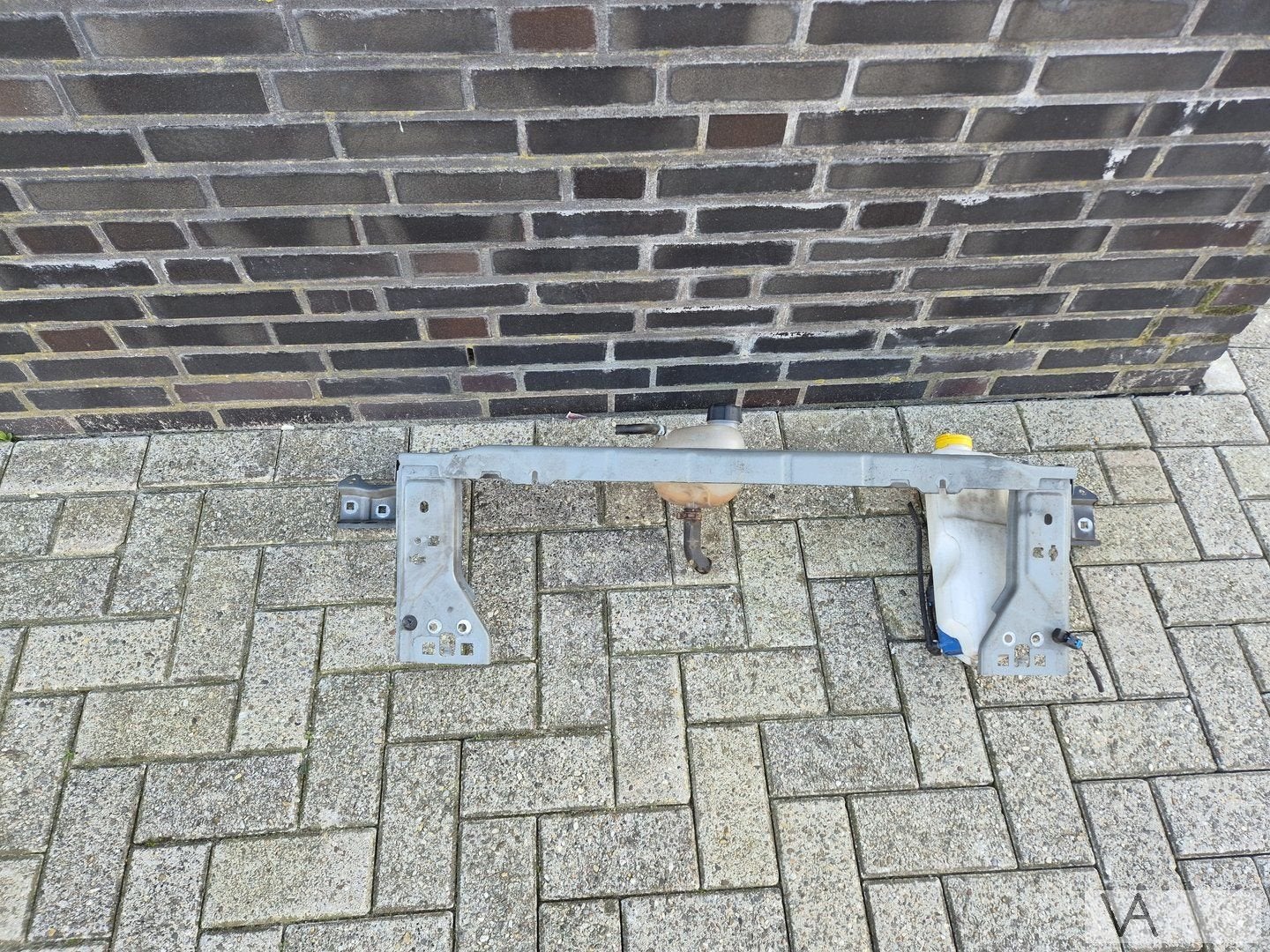 Smart Forfour 2014 - 2022 VOORFRONT BALK met tankje 2x €50, Gebruikt, -, -, Ophalen of Verzenden