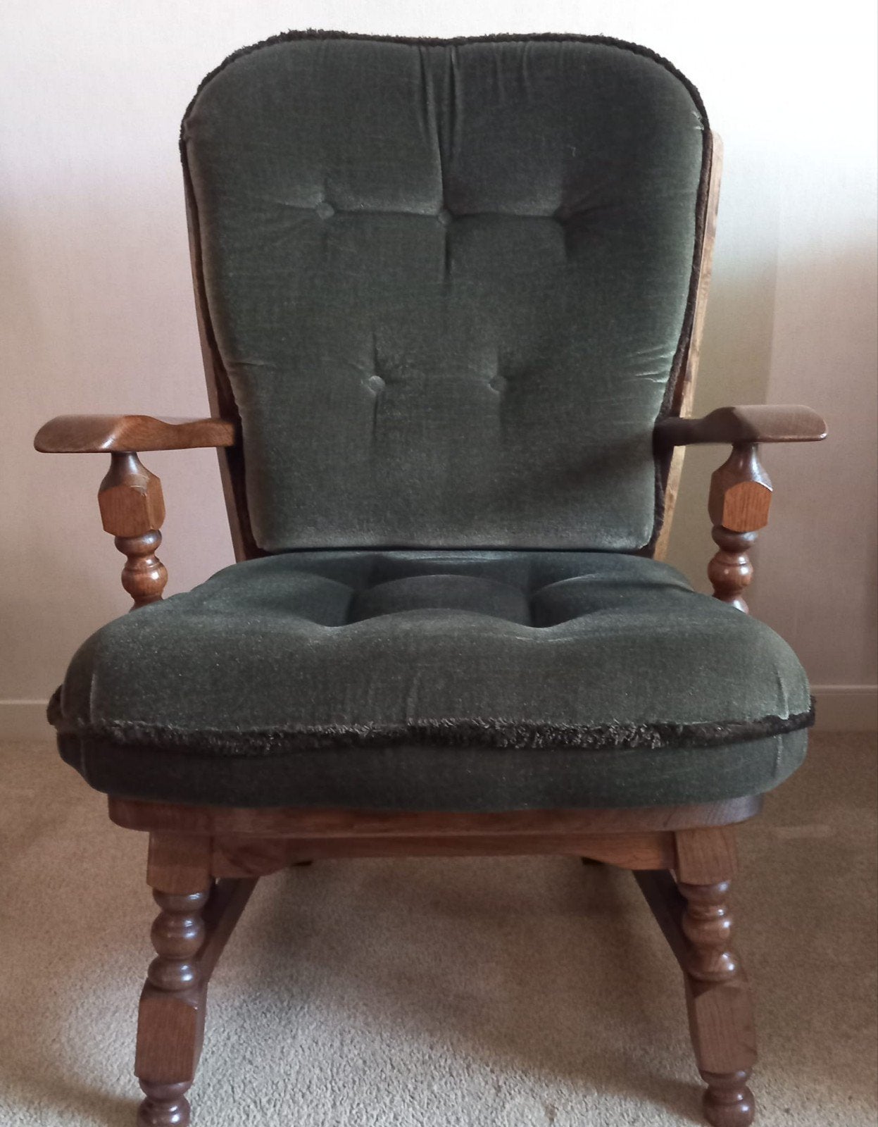 4 stuks vintage eiken houten stoelen, Huis en Inrichting, Ophalen, Hout, Overige kleuren, Klassiek