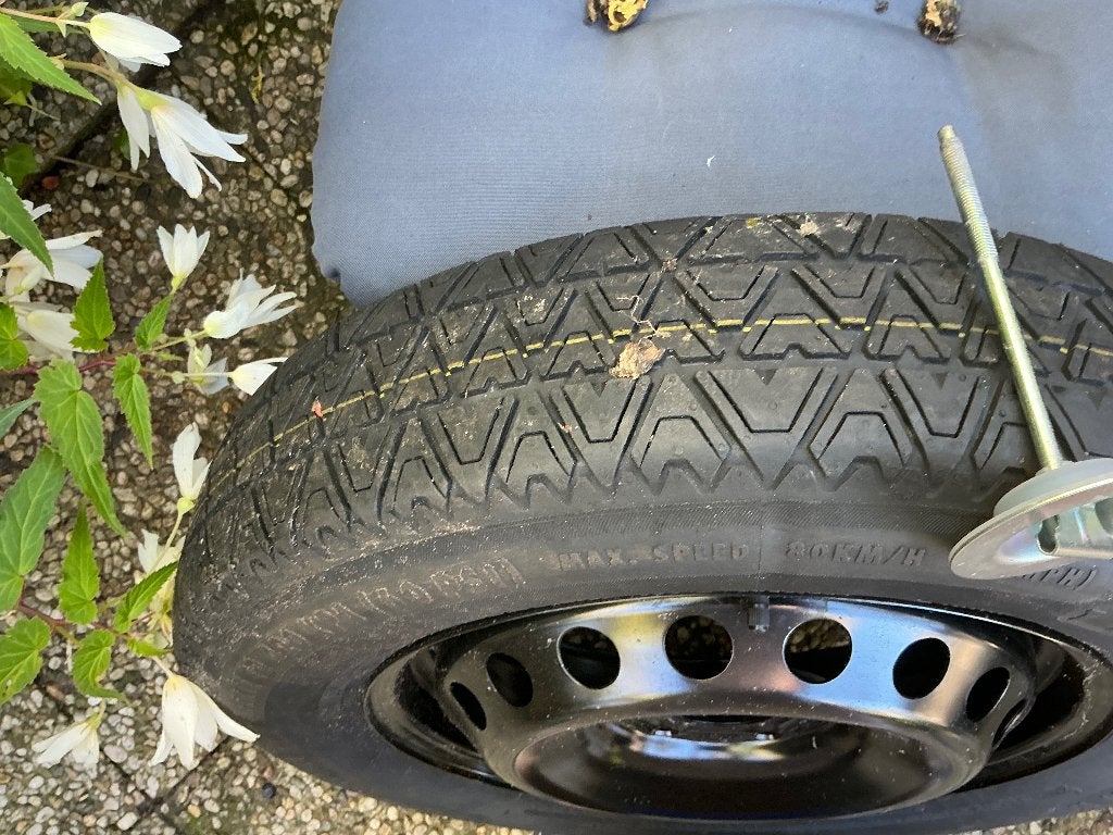 Reservewiel thuiskomer Nissan quasqhqai, Auto-onderdelen, Ophalen, 155 mm, 16 inch, Banden en Velgen