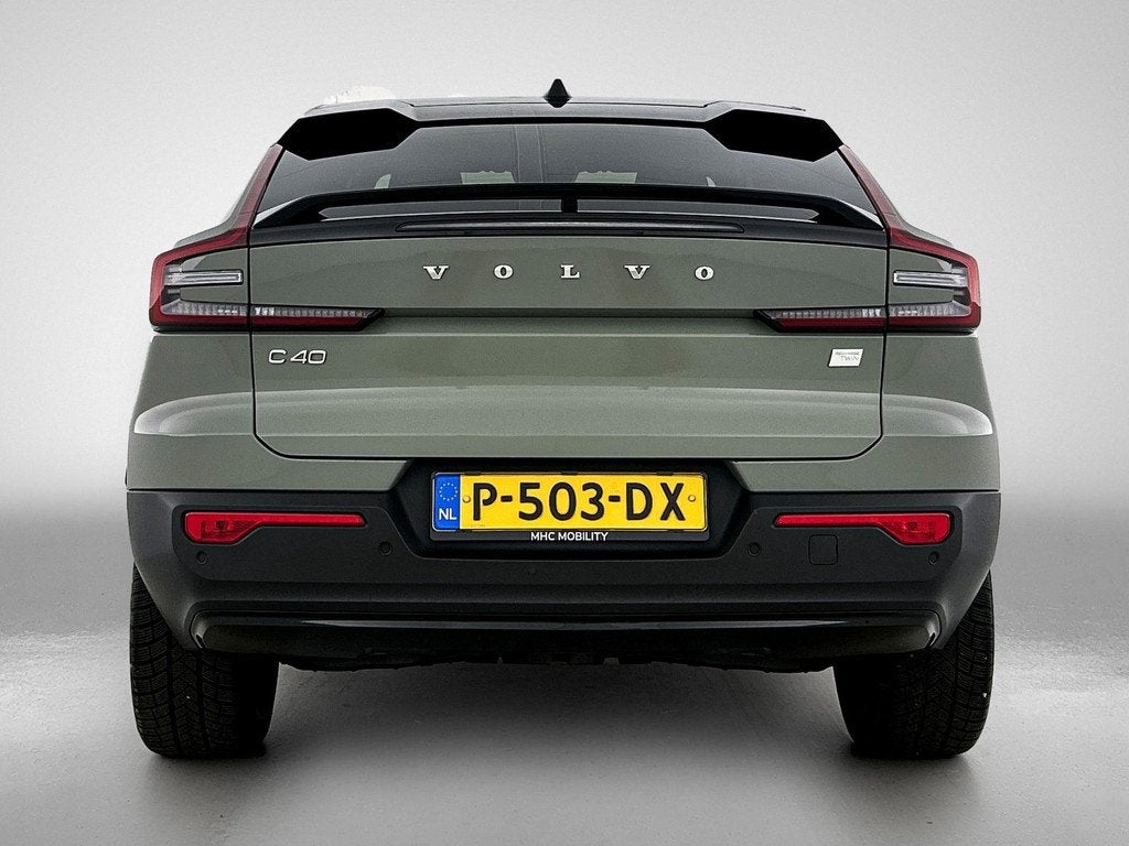 Volvo C40 Recharge Twin Intro Edition 78 kWh | Trekhaak | Na, Zwart, 2102 kg, Leder en Stof, Origineel Nederlands