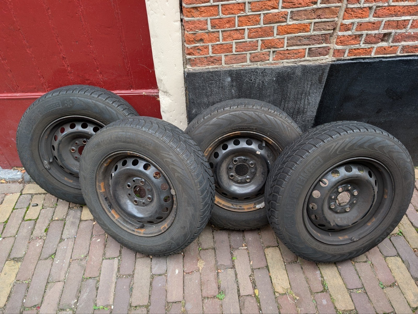 Vredestein winterbanden op stalen velg, 155/80 R13, Ophalen, Gebruikt