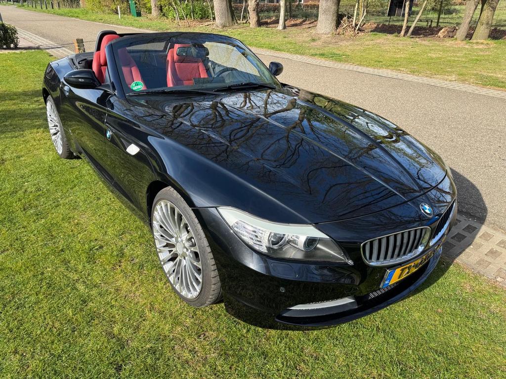 BMW Z4 2.5 Roadster Sdrive 23I 2010 Zwart, Auto's, BMW, Particulier, Z4, Benzine, E, Cabriolet, Handgeschakeld, Geïmporteerd, Zwart