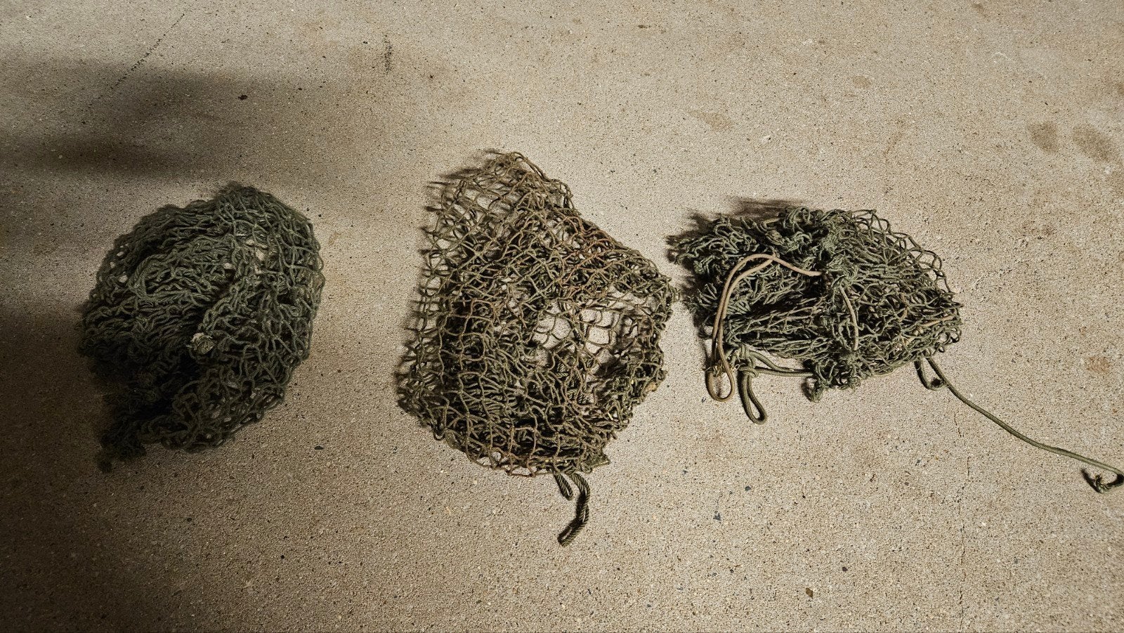 Helmnet camouflage net, Ophalen of Verzenden, Landmacht, Nederland, Helm of Baret