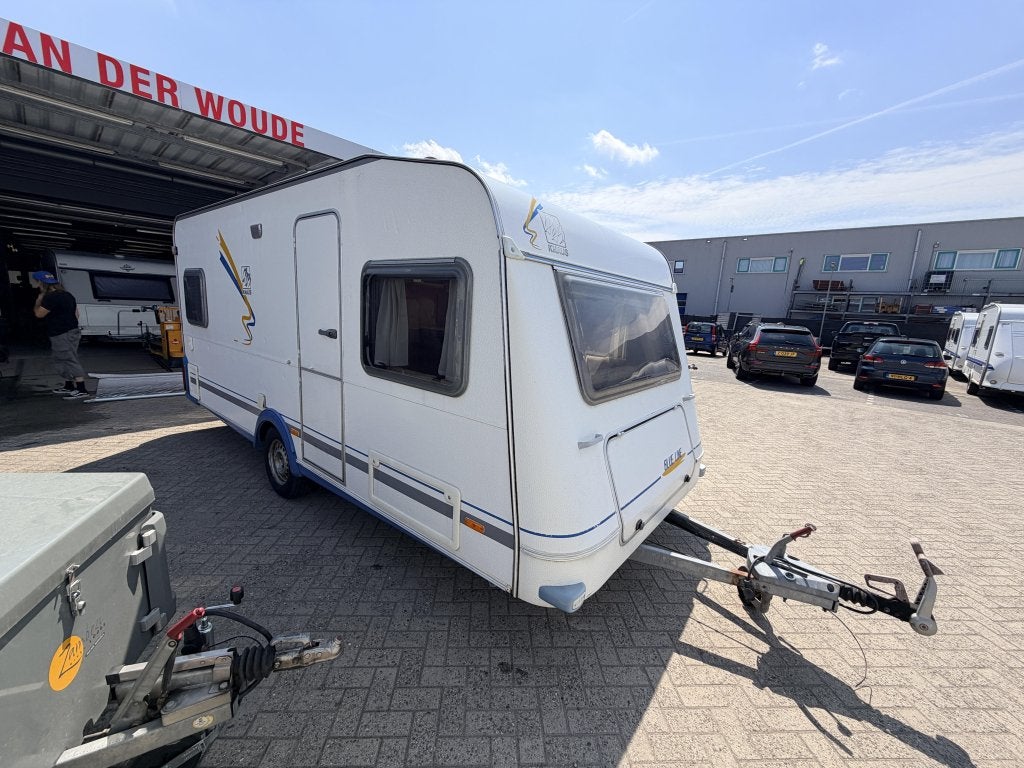 Knaus Blue Line 450 Fransbed rondzit douche, Caravans en Kamperen, Rondzit, Bedrijf, Overige typen, 4 tot 5 meter