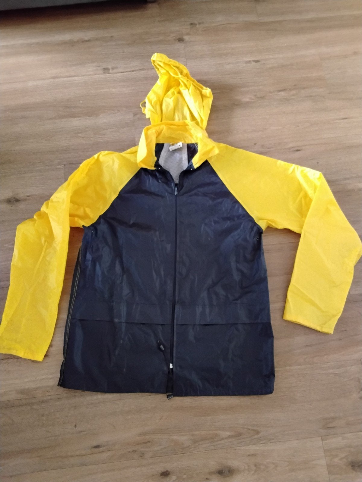 Gele en donkerblauwe regenjas - Maat L, Ophalen of Verzenden, Zo goed als nieuw, Regenjas, Heren
