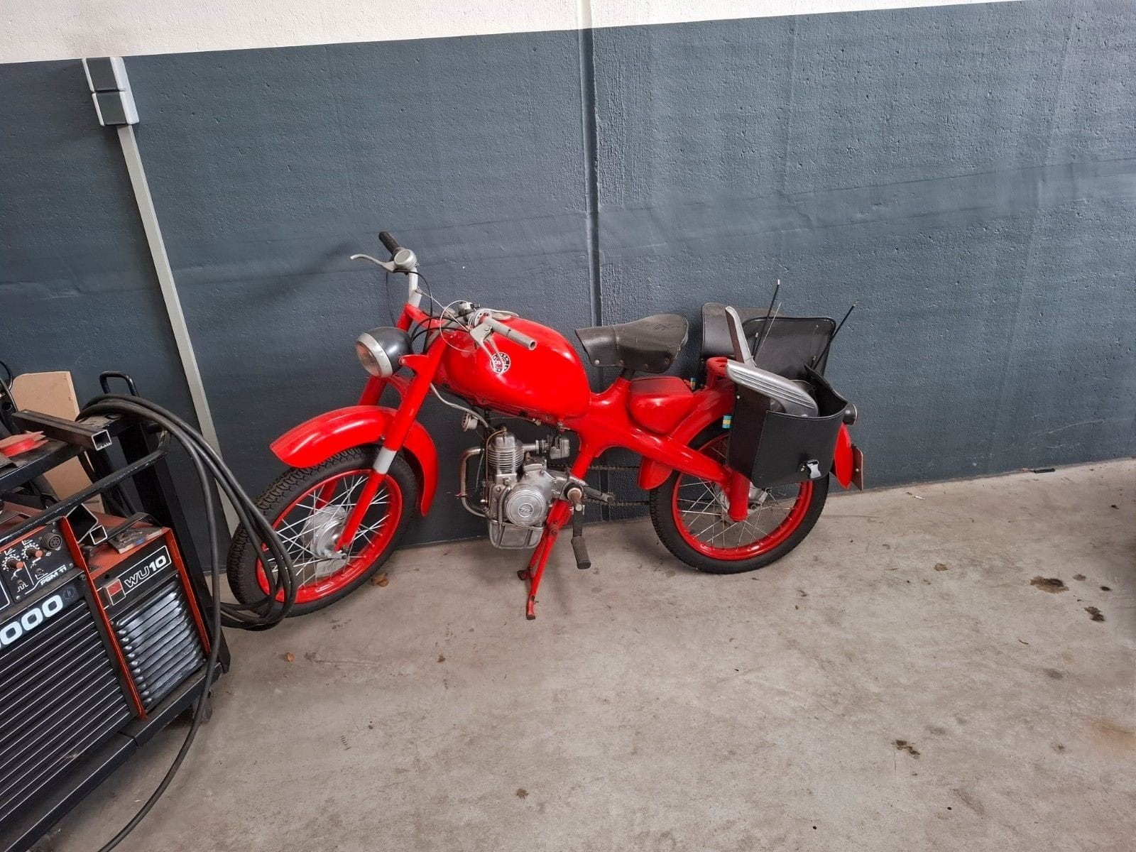 Klassieke rode bromfiets - Vintage motor, Motoren, Onbekend, Gebruikt, Particulier, Overig