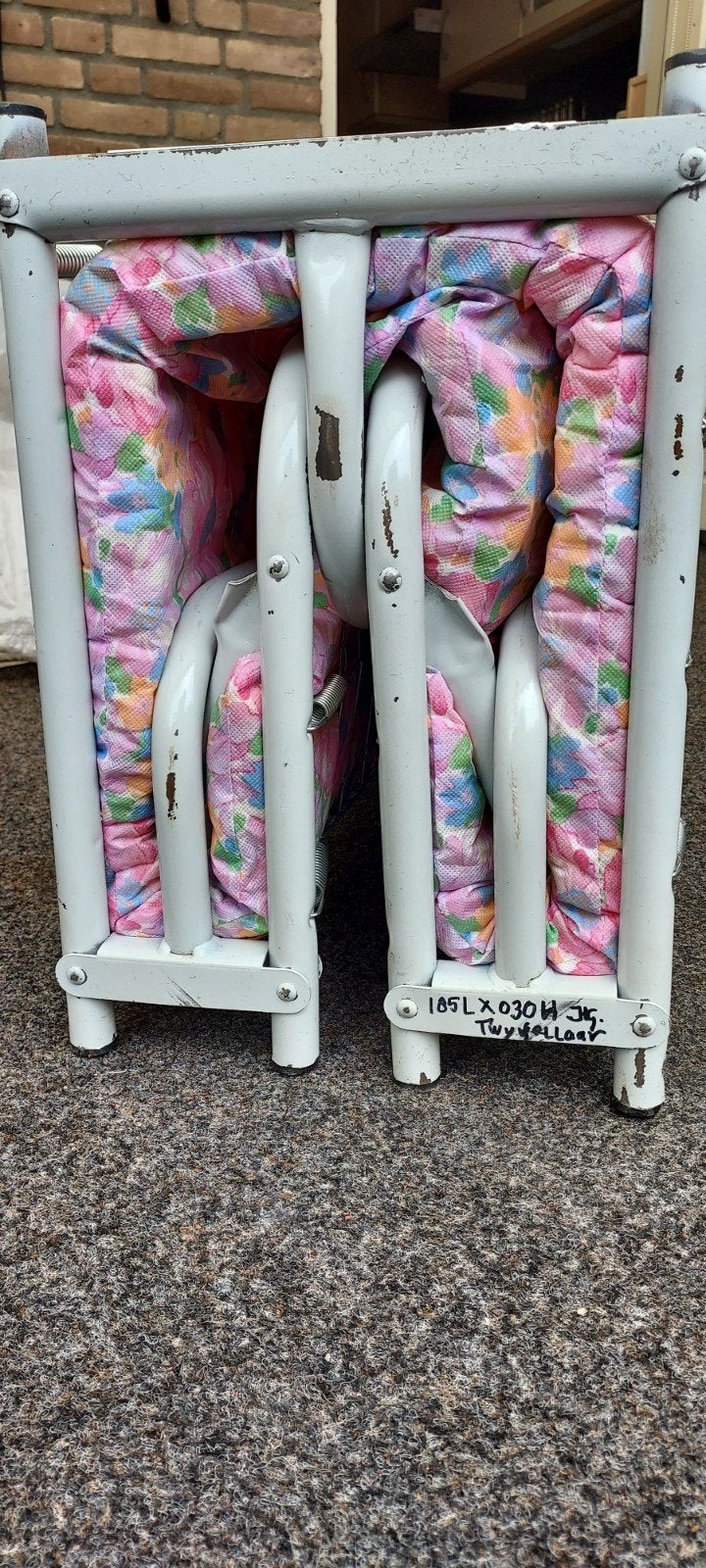 inklapbare bed met matras en opslag hoes, Tuin en Terras, Ophalen of Verzenden, Zo goed als nieuw, Metaal, Inklapbaar