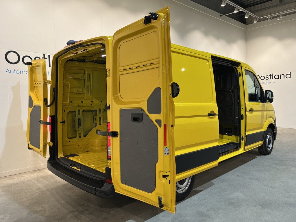 Volkswagen Crafter 35 2.0 TDI L3H2 140 PK / Euro 6 / 3.000 K, Auto's, Bestelauto's, Voorwielaandrijving, Stof, Gebruikt, 4 cilinders