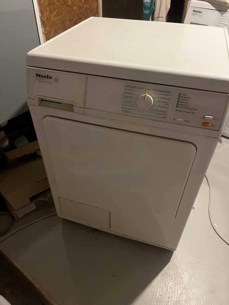 Miele softcare wasdroger, condensdroger, T 4223C, Ophalen, 6 tot 8 kg, Gebruikt, 85 tot 90 cm