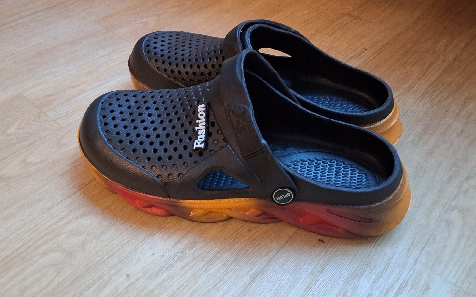 Crocs, Heren, Schoenen. Spiksplinternieuw., Ophalen of Verzenden, Nieuw, Overige kleuren, Overige typen