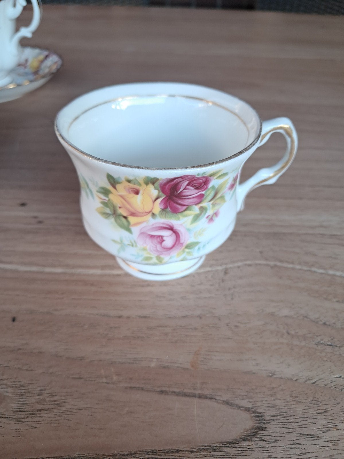 Balmoral Castle Bone China Kopje met Rozen Decoratie, Ophalen of Verzenden