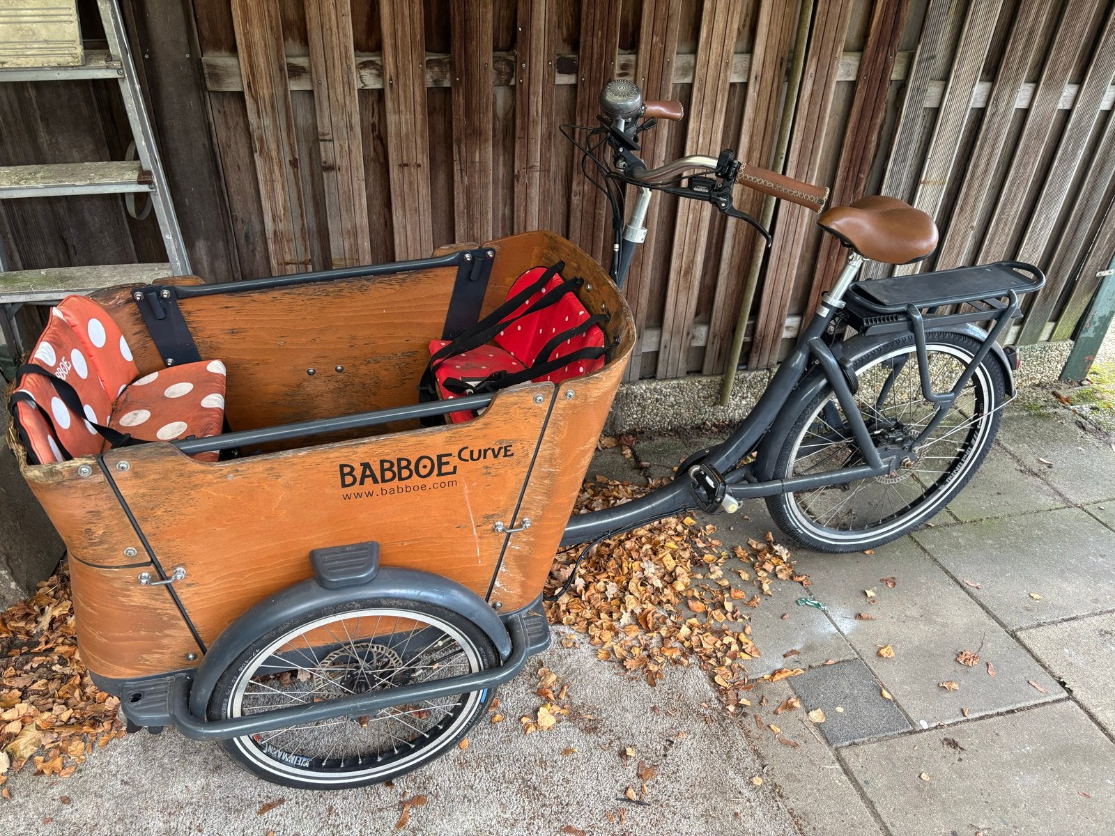 Babboe Curve Bakfiets - Goede staat, plekje aan de bak, Ophalen, Gebruikt, 4 kinderen of meer, Overige merken