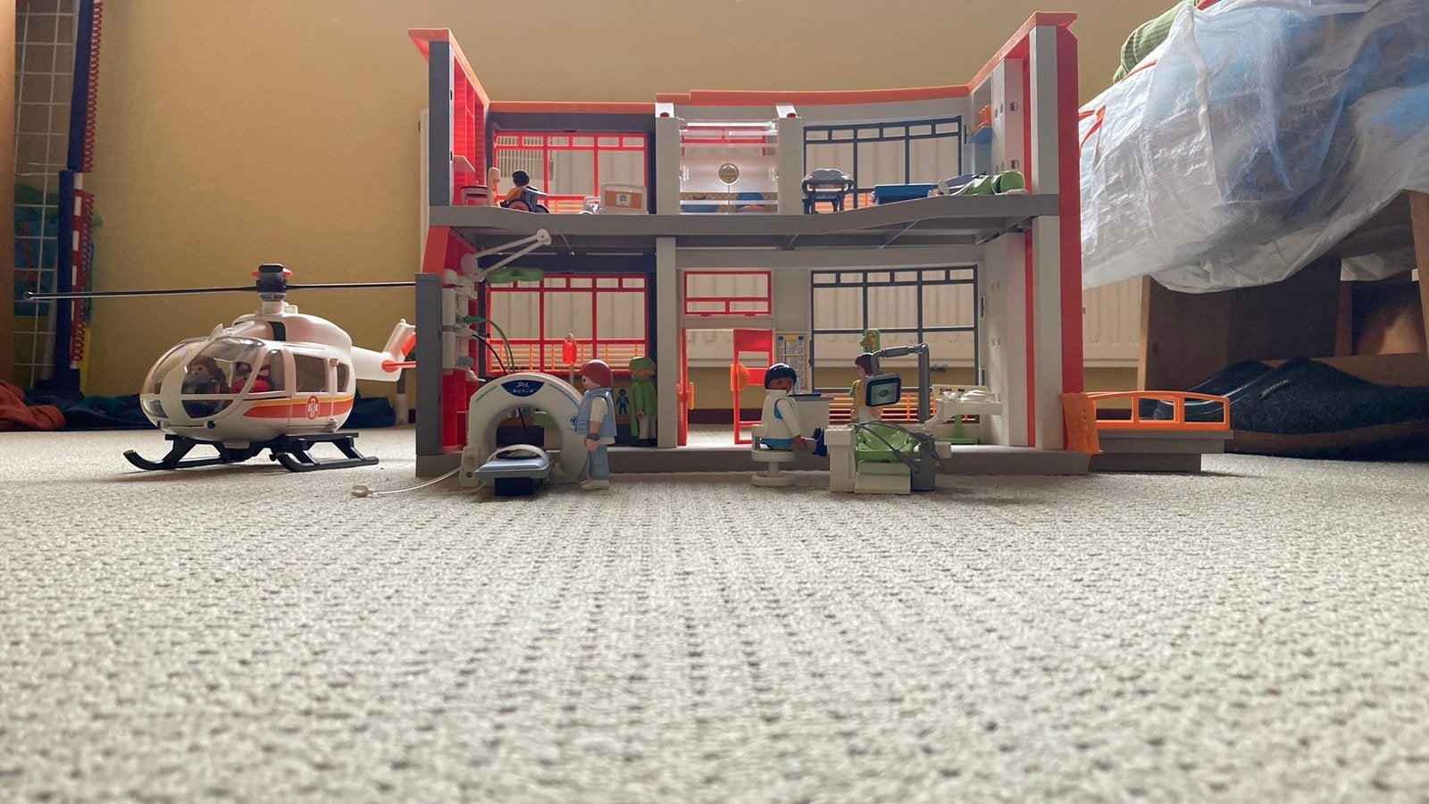 Playmobil ziekenhuis + uitbreidingen, Gebouw, Complete set, Ophalen of Verzenden, Zo goed als nieuw