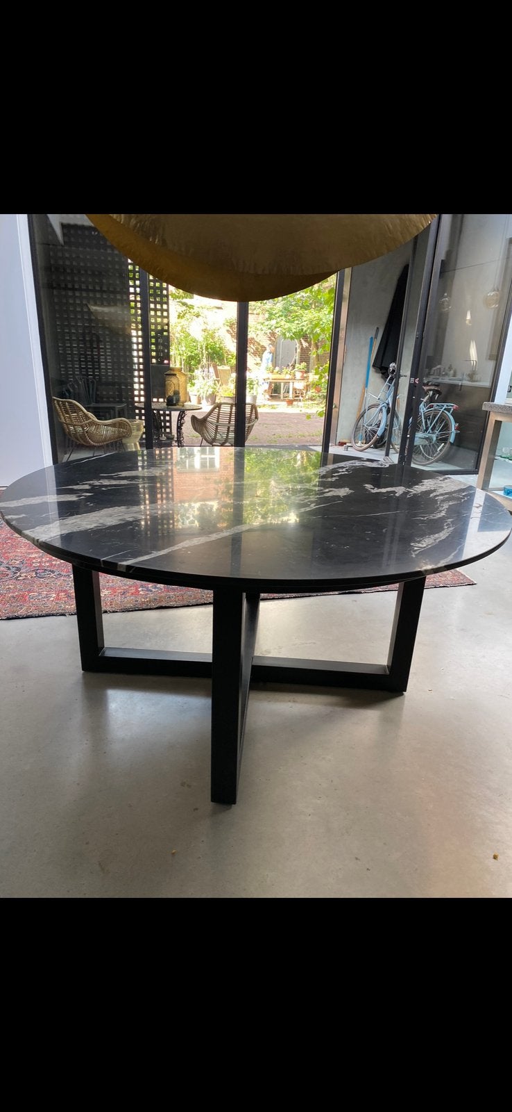Ronde marmeren eettafel, Huis en Inrichting, Tafels | Eettafels, Overige materialen, 100 tot 150 cm, Rond, Ophalen of Verzenden