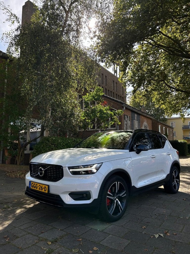 Volvo XC40 T5 R-Design Recharge Plug-In 262pk