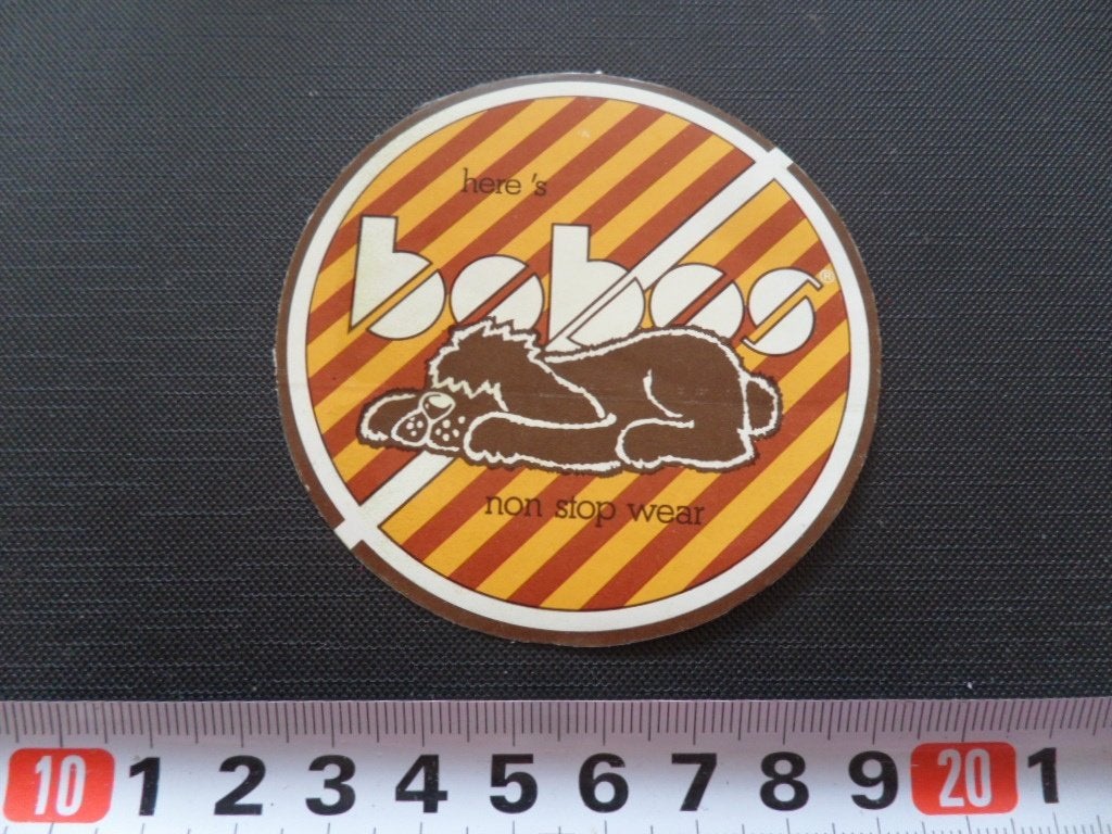 sticker strip logo hond here's BOBOS non stop wear *, Ophalen, Zo goed als nieuw