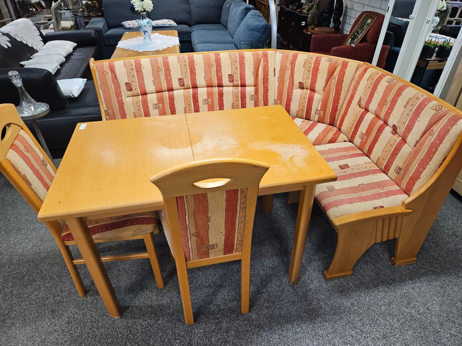Duitse Eethoek met Hoekbank en Twee Stoelen, Ophalen