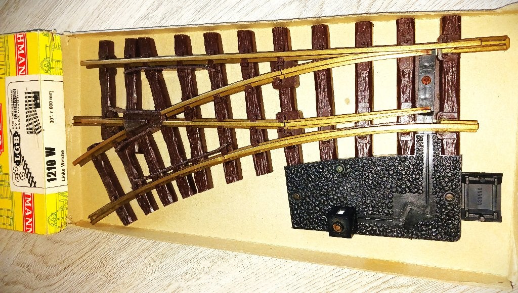 LGB wissel links nr 1210W € 37, Gebruikt, Gelijkstroom, Rails, Ophalen of Verzenden