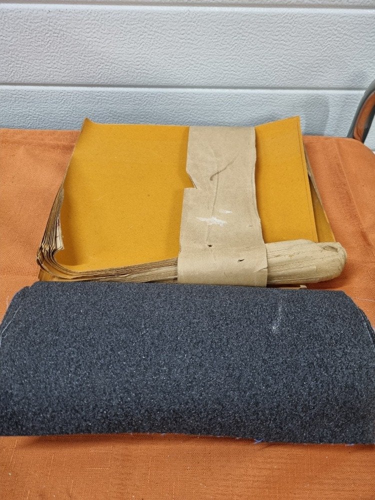schuurpapier 220 en 820, Ophalen of Verzenden, 'T Olde Gre-j, Info@toldegrej.nl, Endepoelstraat 20f Didam