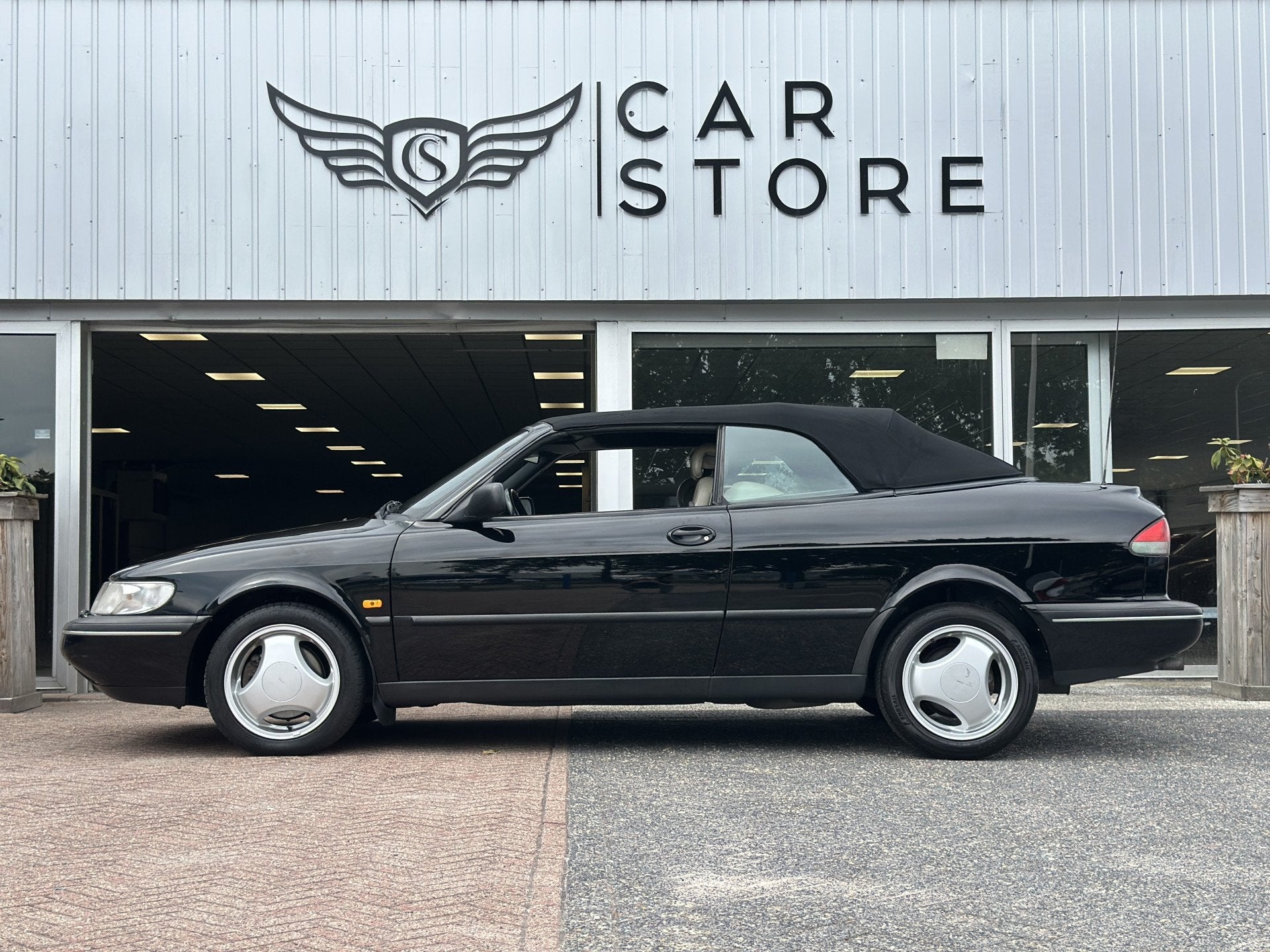Saab 900 Cabrio 2.3 SE |STOEL VWM|LM VELGEN 16''|ELK.PAKKET|, Voorwielaandrijving, Stoelverwarming, 4 stoelen, Zwart
