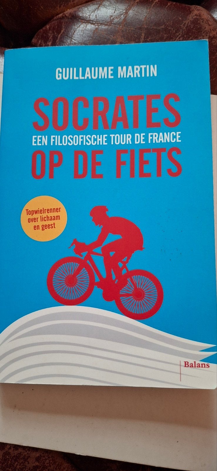 Socrates op de fiets: Een filosofische Tour de France, Ophalen of Verzenden, Zo goed als nieuw, Wijsbegeerte of Ethiek, Guillaume Martin